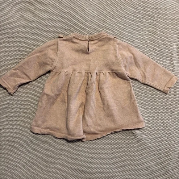 Adorable Brown Kids Dress with Floral Accents - Picture 2 of 2